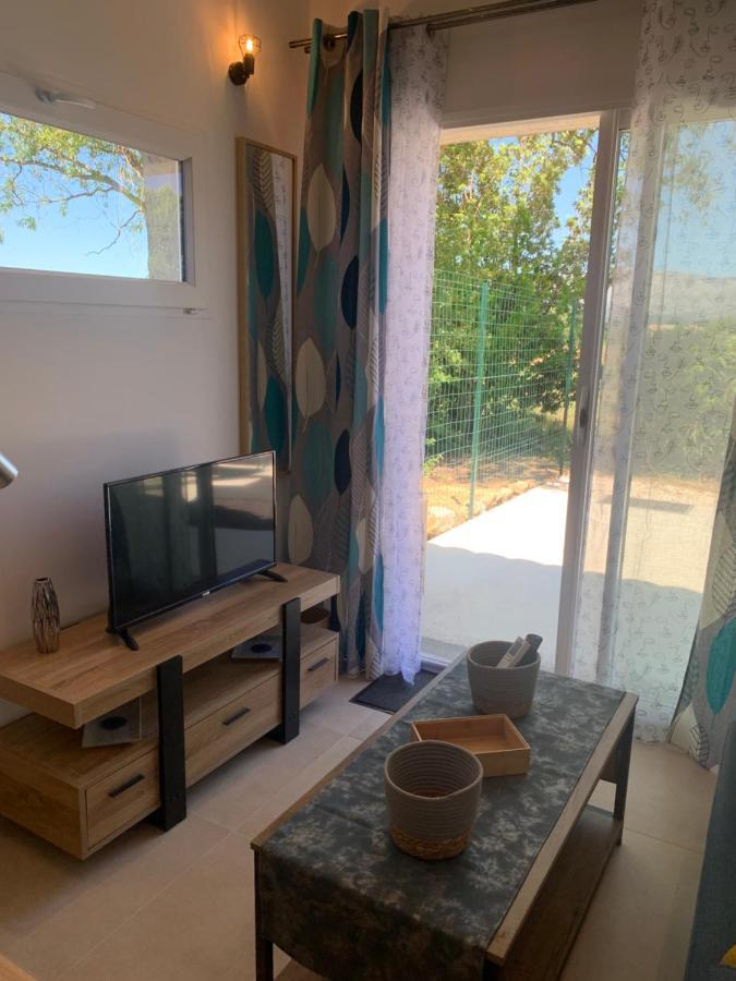 דירות טרטס Mas Gabelys Superbe Vue Sainte Victoire Jardin Terrasse Et Piscine מראה חיצוני תמונה